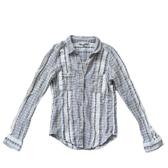 Abercrombie & Fitch Tops - Abercrombie & Fitch 100% Cotton Blue and White Striped Casual Button Down Shirt.